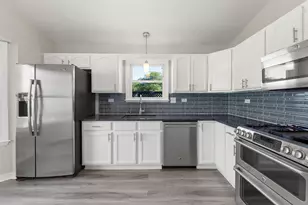 2860 Bar Harbour Ct, Aurora, IL 60504 - Photo 10