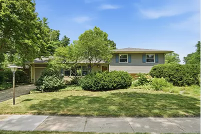 742 E Baldwin Road, Palatine, IL 60074 - Photo 1