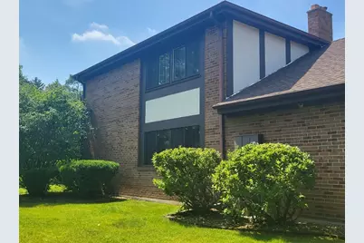 5843 Doe Circle #1, Westmont, IL 60559 - Photo 2