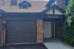 5843 Doe Cir, Westmont, IL 60559 - Photo 4