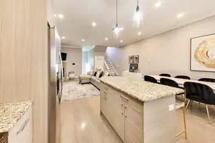 5210 S King Dr, Chicago, IL 60615 - Photo 10