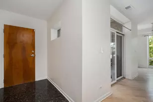 2317 W Wolfram St, Chicago, IL 60618 - Photo 2