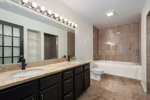 2317 W Wolfram St, Chicago, IL 60618 - Photo 14