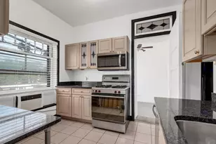 1150 Washington Blvd, Oak Park, IL 60302 - Photo 6