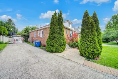 655 Albert Street, Elmhurst, IL 60126 - Photo 12