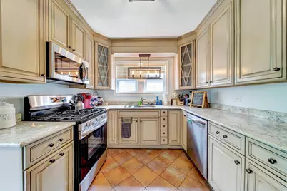655 Albert Street, Elmhurst, IL 60126 - Photo 10