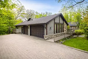 106 Oak Ridge Dr, Burr Ridge, IL 60527 - Photo 38