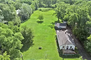 20073 N Hazelcrest Rd, Palatine, IL 60074 - Photo 4