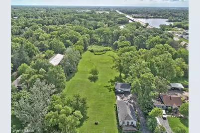 20073 N Hazelcrest Road, Palatine, IL 60074 - Photo 2