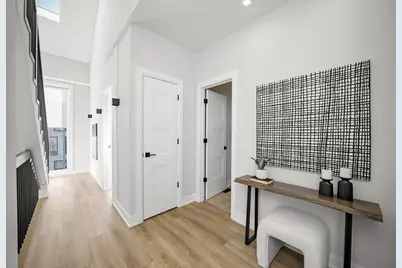4246 W Belmont Avenue, Chicago, IL 60641 - Photo 18
