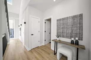 4246 W Belmont Ave, Chicago, IL 60641 - Photo 18