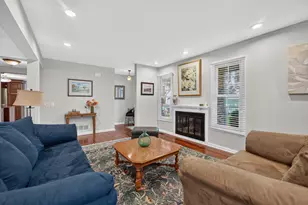 87 Whittington Course, Saint Charles, IL 60174 - Photo 6