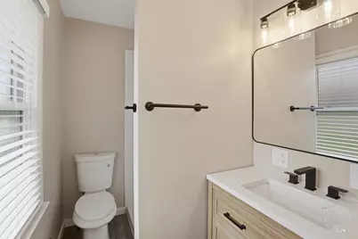 410 S Chicago Street, Rossville, IL 60963 - Photo 16