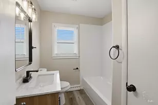 410 S Chicago St, Rossville, IL 60963 - Photo 10