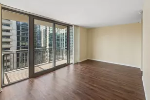 630 N State St, Chicago, IL 60654 - Photo 14