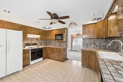 13049 Finch Court, Homer Glen, IL 60491 - Photo 6