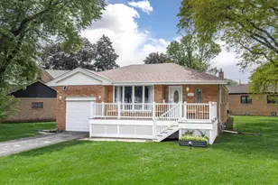 4216 Kathleen Ln, Oak Lawn, IL 60453 - Photo 1