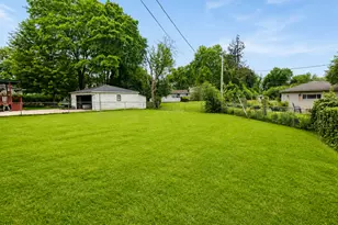 476 Raupp Blvd, Buffalo Grove, IL 60089 - Photo 22