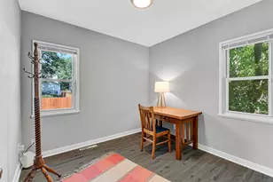 17646 State Line Ave, Lansing, IL 60438 - Photo 10