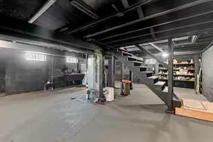17646 State Line Ave, Lansing, IL 60438 - Photo 16