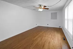 529 Marquis Ave, Centralia, IL 62801 - Photo 10