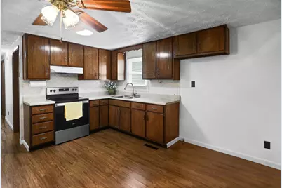 529 Marquis Avenue, Centralia, IL 62801 - Photo 12