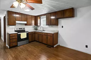 529 Marquis Ave, Centralia, IL 62801 - Photo 12