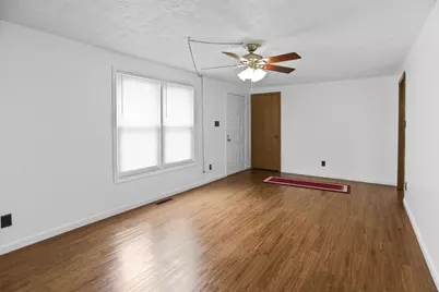 529 Marquis Avenue, Centralia, IL 62801 - Photo 8