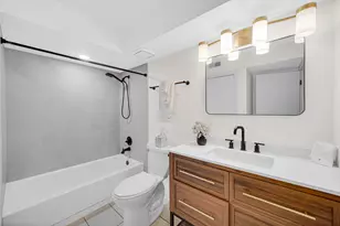 225 E Wing St, Arlington Heights, IL 60004 - Photo 22