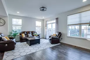 4477 Monroe Ct, Naperville, IL 60564 - Photo 2