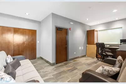 1605 S River Road #B, Des Plaines, IL 60018 - Photo 24