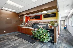 1605 S River Rd, Des Plaines, IL 60018 - Photo 10