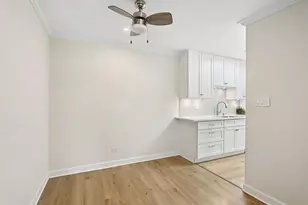 8427 W 99th Terrace, Palos Hills, IL 60465 - Photo 4