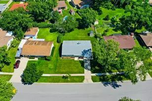 372 Clearmont Dr, Elk Grove Village, IL 60007 - Photo 22