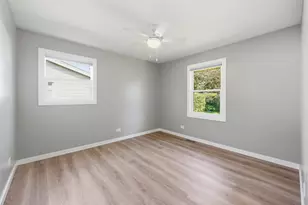 372 Clearmont Dr, Elk Grove Village, IL 60007 - Photo 18