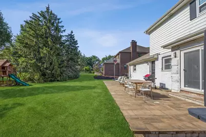 7553 Ridgewood Lane, Burr Ridge, IL 60527 - Photo 36