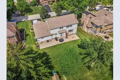 7553 Ridgewood Lane, Burr Ridge, IL 60527 - Photo 40