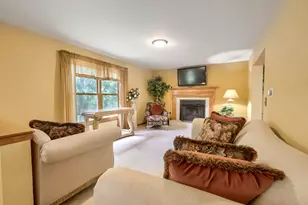 150 Winston Dr, Bolingbrook, IL 60440 - Photo 8