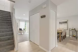 1125 Danvers Ct, Schaumburg, IL 60193 - Photo 6