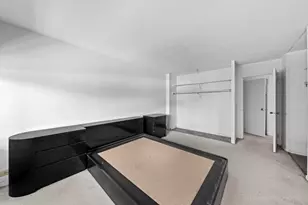 1555 N Sandburg Terrace, Chicago, IL 60610 - Photo 12