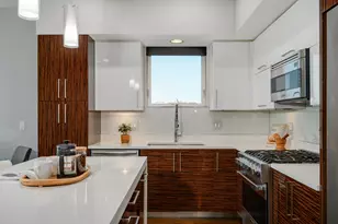 1446 W Cortez Ave, Chicago, IL 60642 - Photo 8