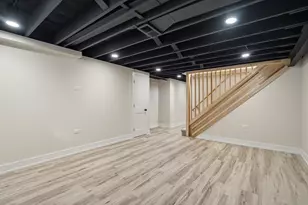 7519 Kolmar Ave, Skokie, IL 60076 - Photo 22