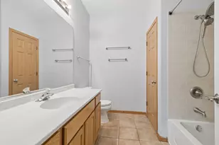 18141 Eagle Dr, Tinley Park, IL 60477 - Photo 16
