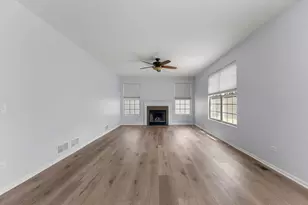 26105 W Ravine Woods Dr, Channahon, IL 60410 - Photo 8