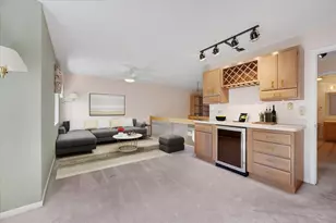 475 Sarah Ct, Wood Dale, IL 60191 - Photo 14