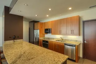 807 Davis St, Evanston, IL 60201 - Photo 16