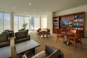 807 Davis St, Evanston, IL 60201 - Photo 14