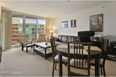 807 Davis Street #903, Evanston, IL 60201 - Photo 4