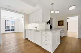 40 E Delaware Pl, Chicago, IL 60611 - Photo 6