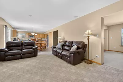 15711 Menominee Court, Manhattan, IL 60442 - Photo 6